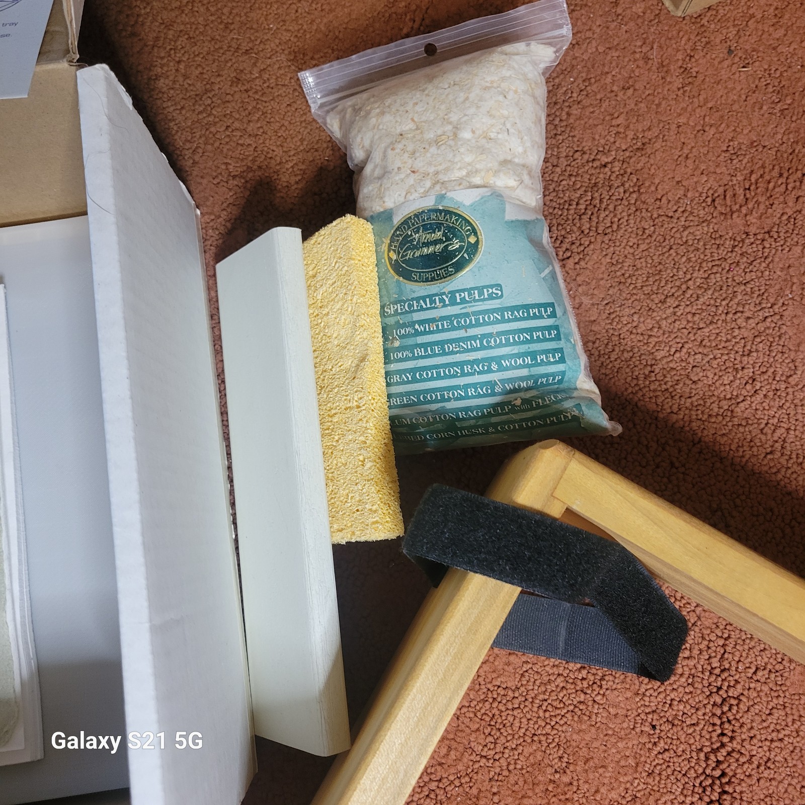 Arnold Grummer's Papermill Pro Envelope & Stationery Paper Making Kit Open Box