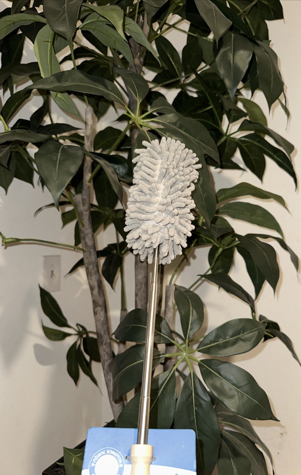 TELESCOPIC DUSTER