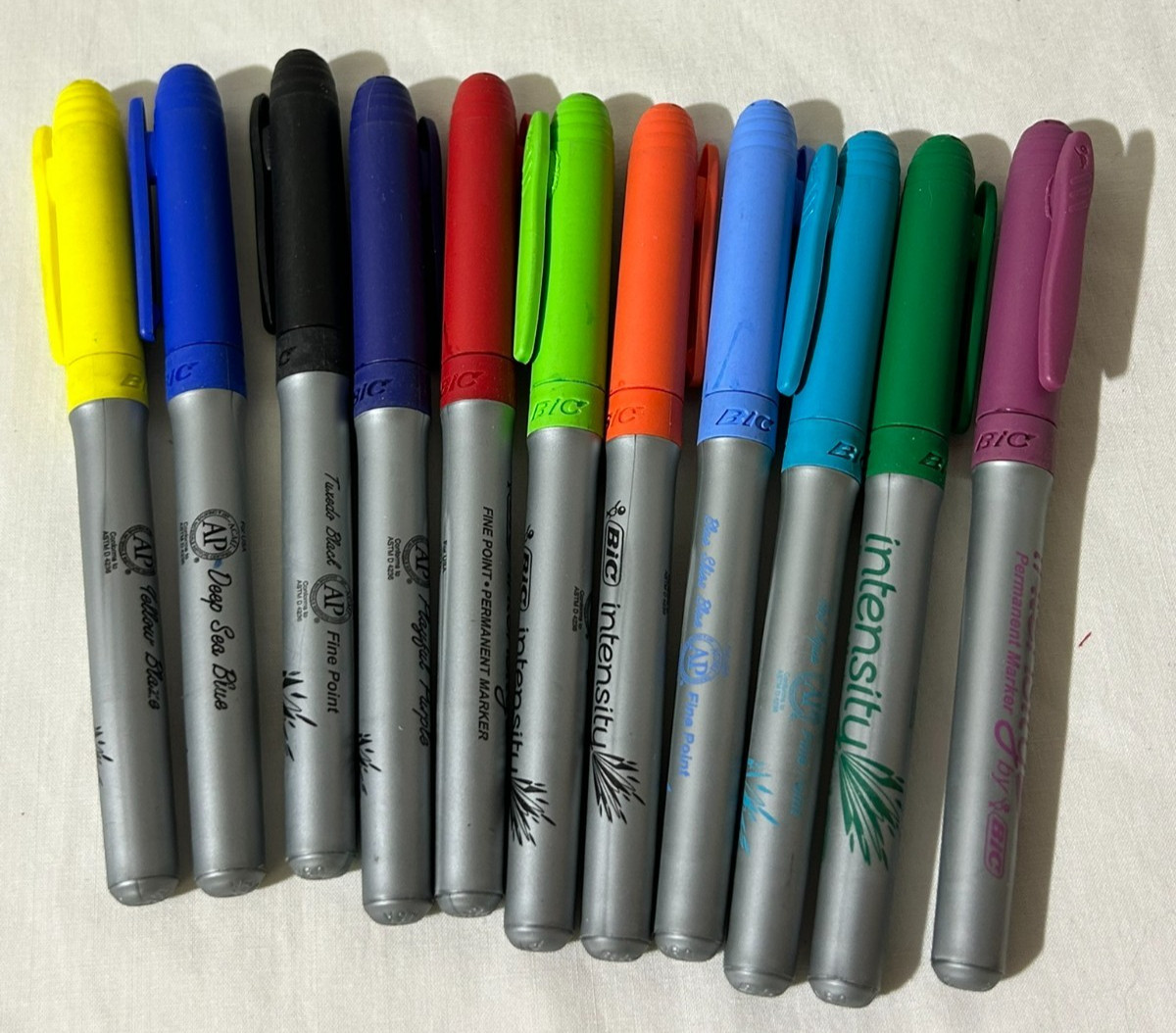 Bic Intensity Fine Point Permanent Markets - multi-color - Loose - lot of 11