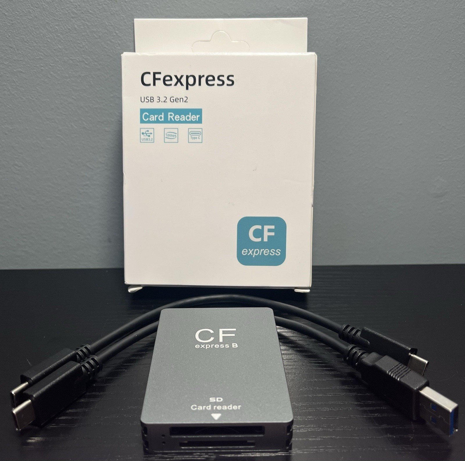 Dual-Slot CFexpress Type B  SD Card Reader, Aluminum USB-C 3.2 Gen 2 10Gbps