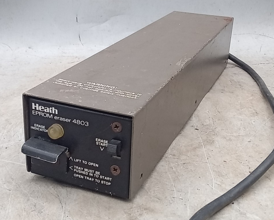 Heathkit EPROM Eraser Model # ID-4803 Powers On