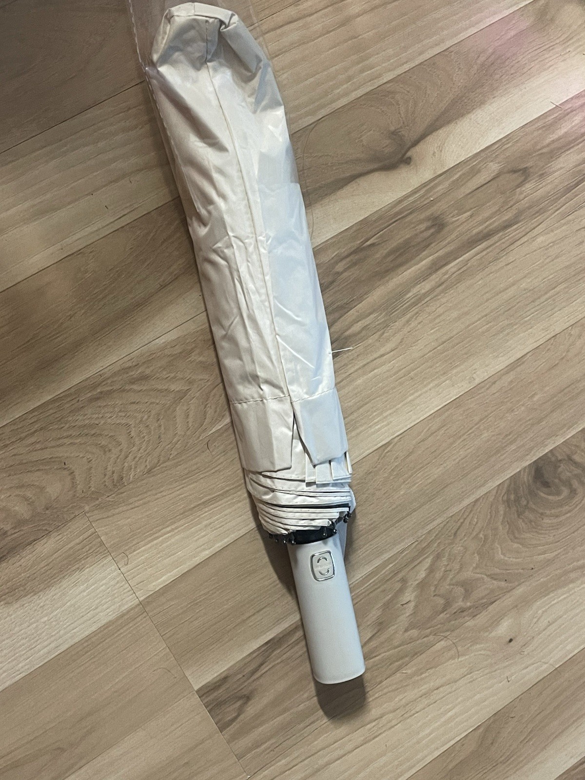 Lot of 5 NEW bone / cream colored Compact Premium Umbrellas
