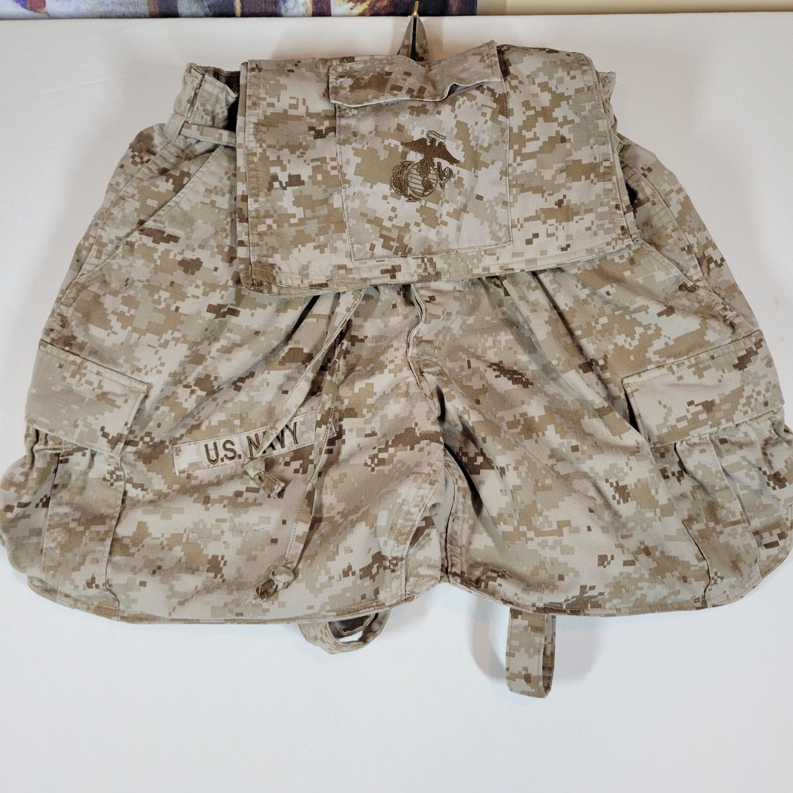 US Navy Camouflage Backpack – Magnetic Closure – Excellent Condition – Tactical