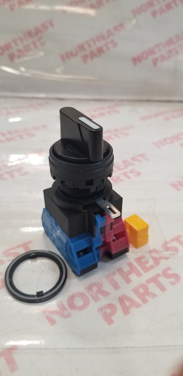 IDEC Corporation HW1S-33TF11