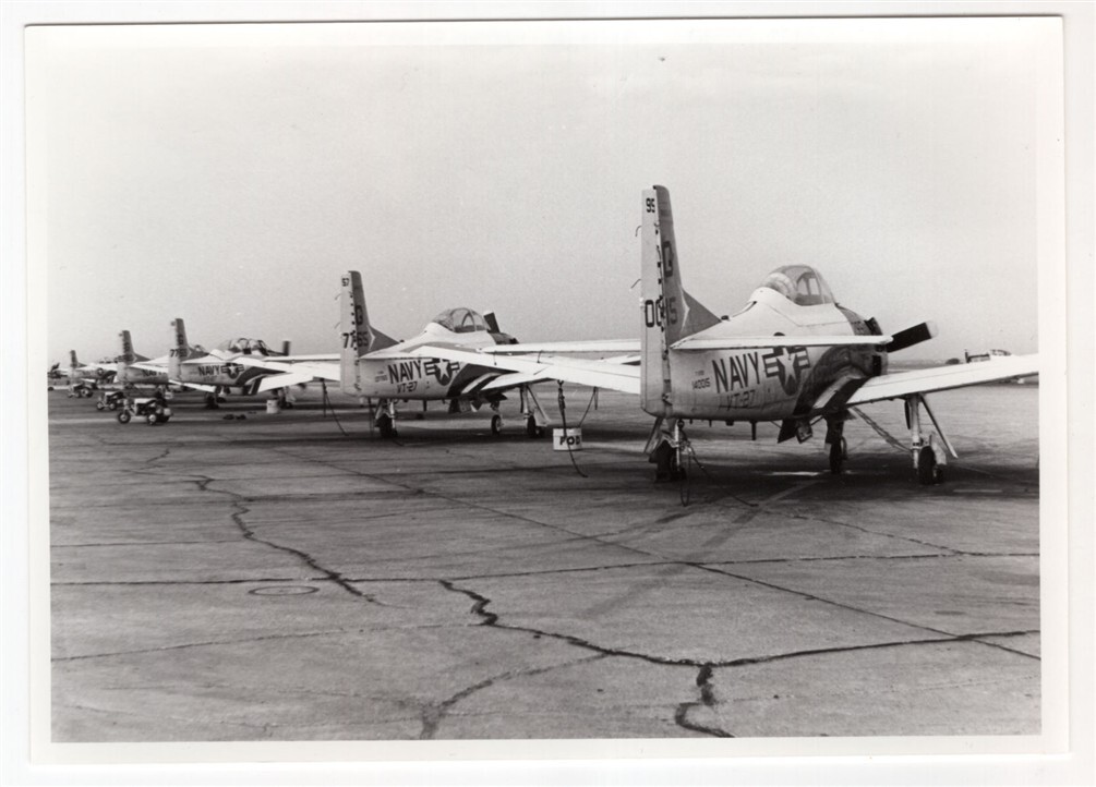 1983 US Navy T-28 Trojan 14005 of VT-27 at NAS Corpus Christi 5x7 Original Photo
