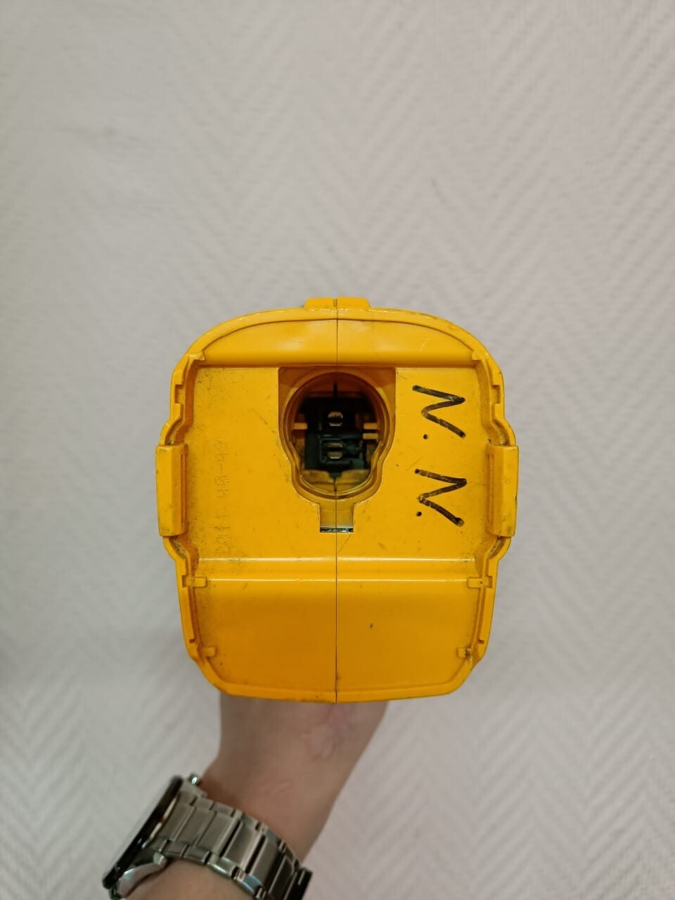 Battery Adapter for Old Dewalt 18V Tools ( Jadapters )