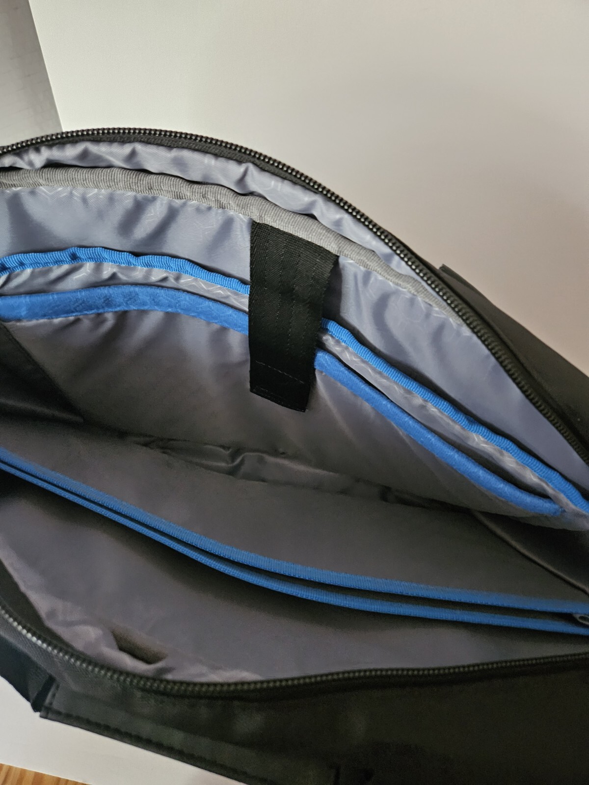 Dell Black Nylon Brief Case Bag Computer Tote With Shoulder Strap