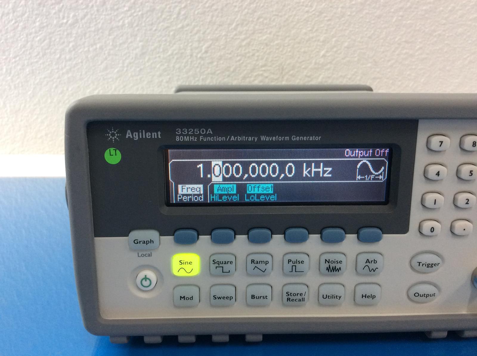 Agilent Keysight 33250A 80 MHz Function Arbitrary Waveform Generator