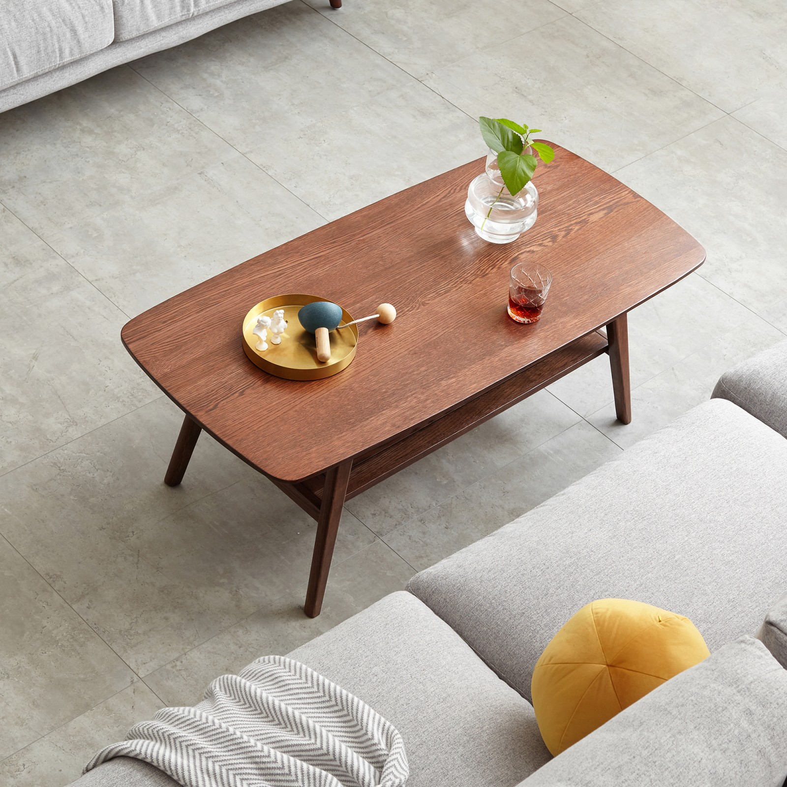 Solid Oak Coffee Table with Storage Shelf 31.5" x 19.69" x 17.32"