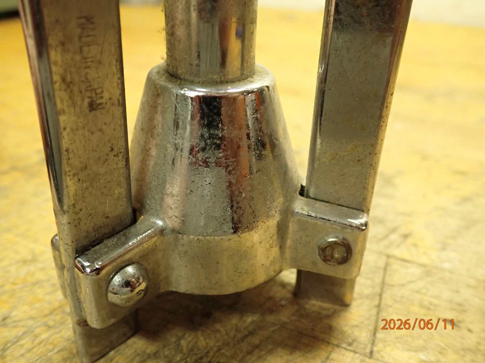 VINTAGE DRUM SET CYMBAL STAND BASE