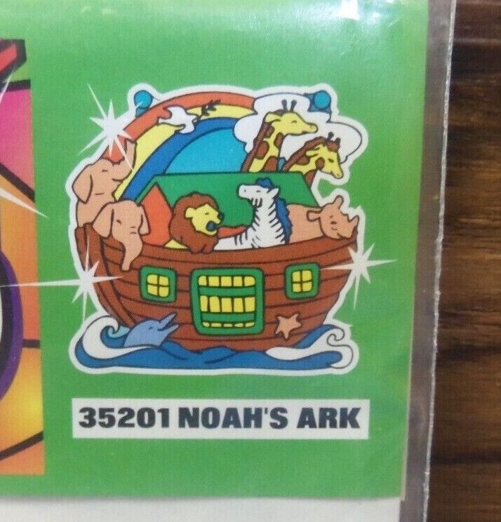 Vtg 1999 Suncatcher Inspirational Noah's Ark Animal Boat Lion Giraffe Rhino Star