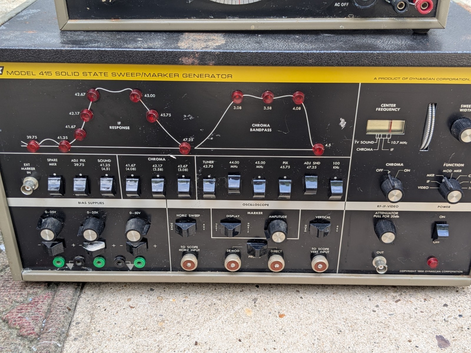 B&K Precision Model 415 Solid State Sweep/Marker Generator