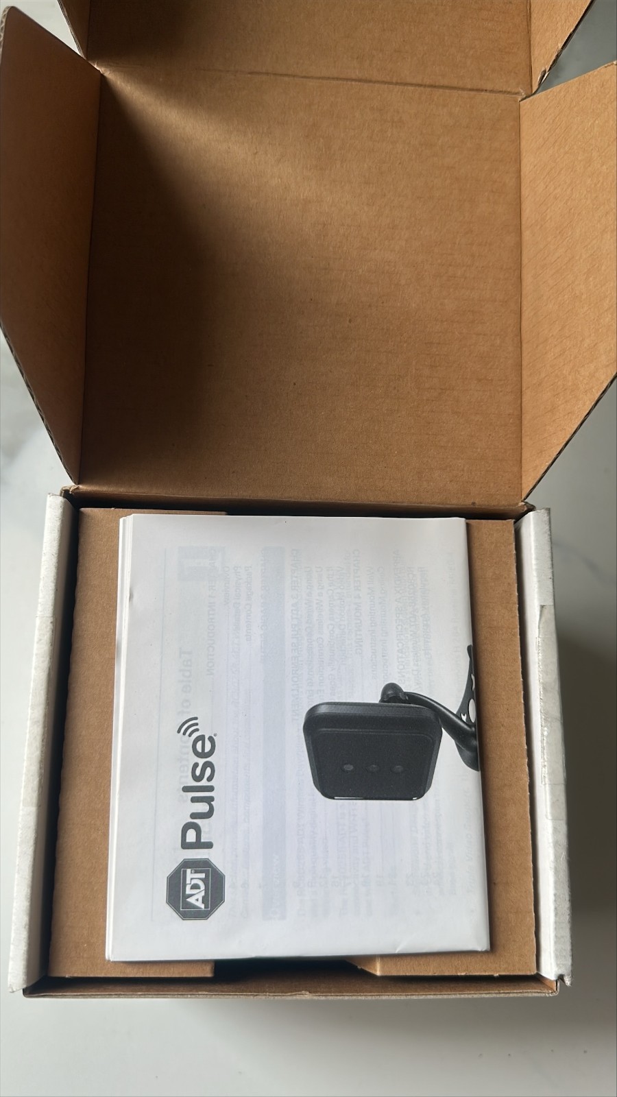 NEW RC8025B-V2 ADT Pulse Indoor Wireless Day/Night Camera Cloud Link Enabled