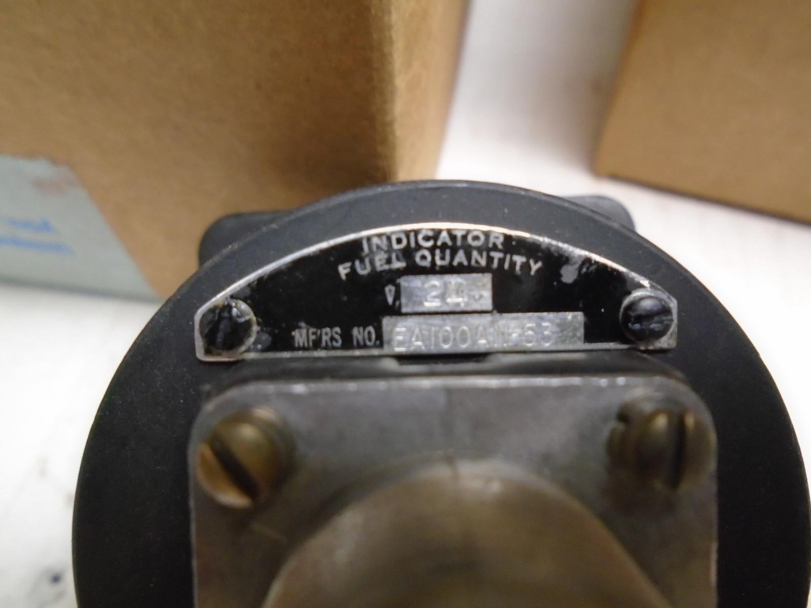 aircraft fuel quantity indicator an-g-19 24 volt