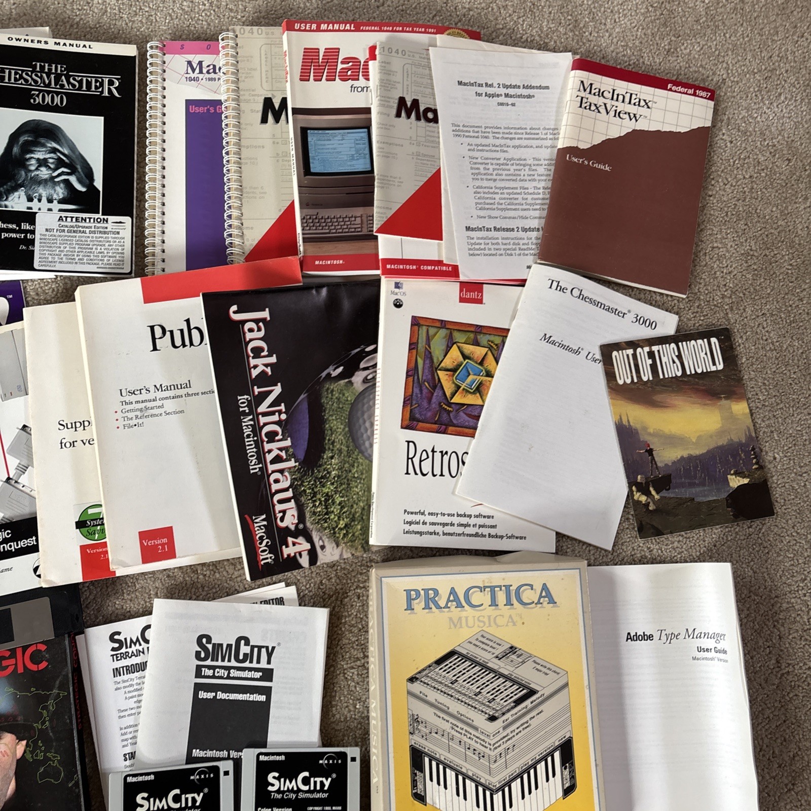 Apple Macintosh Games Software And Book Lot UNTESTED
