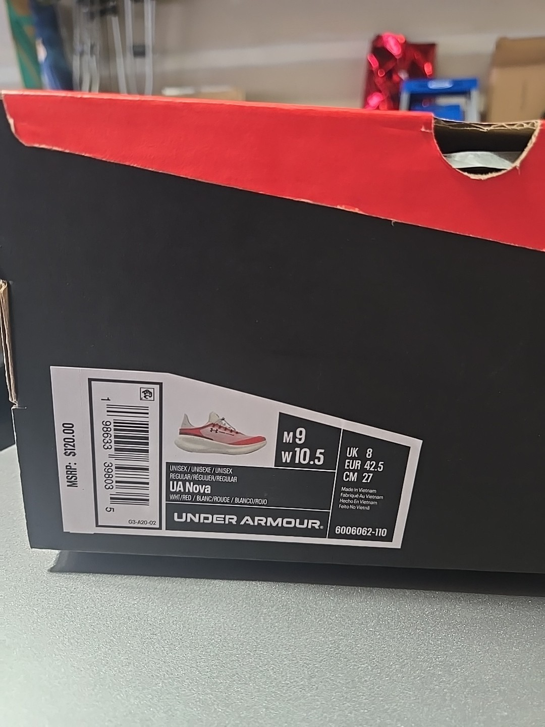 Brand New Under Armour Nova Summit running shoes - Unisex Black/White + FREEBIES