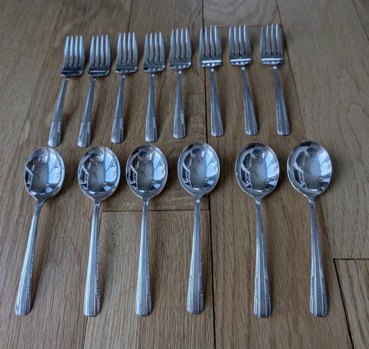 Carillon Plate AA Silver Plate 6 Soup Spoons & 8 Salad Forks 6 1/8" Lot Of 14