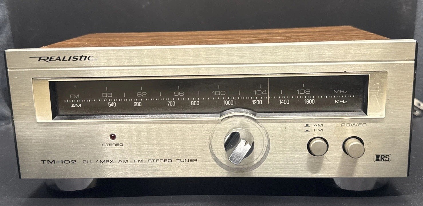 ✅Vintage Realistic TM-102 AM/FM  Tuner  -As Is- -Powers On -