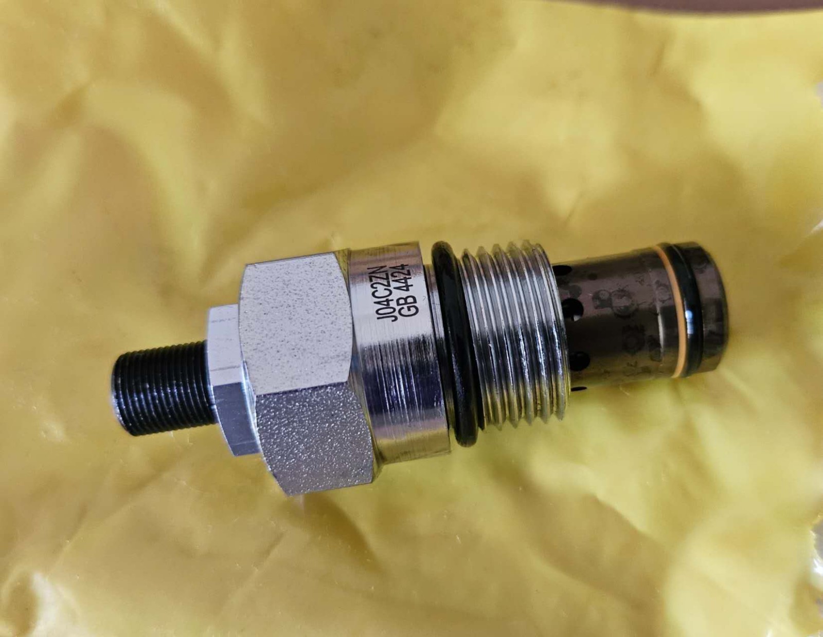 PARKER J04C2ZN - Pressure Compensated Flow Control Valves (NEW)