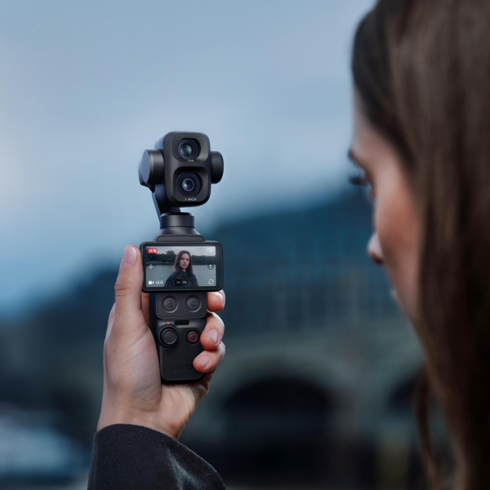 D JI Osmo Pocket 4P Vlog Combo Handheld Stabilizer 3x Optical Zoom