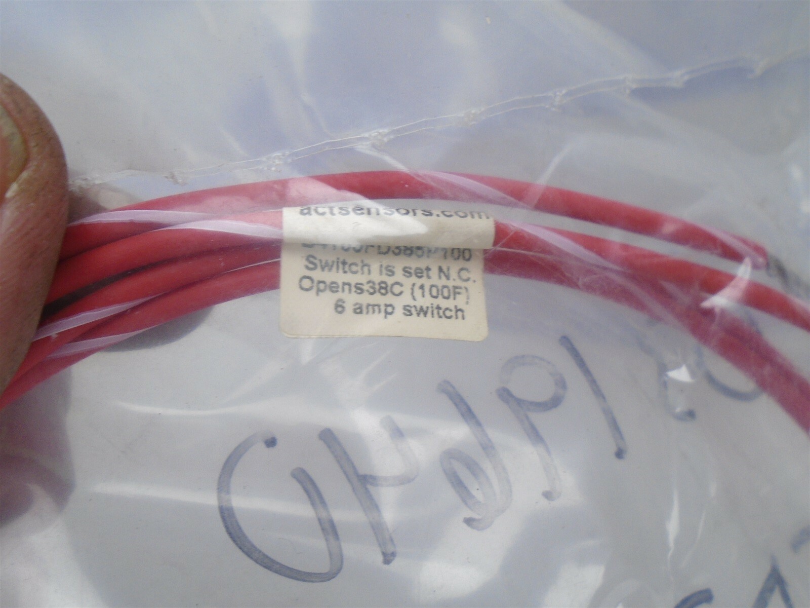 ADVANCED CONTROL - B4103FD385P100 -TEMPERATURE SWITCH set NC OPENS @ 38C / 100F°