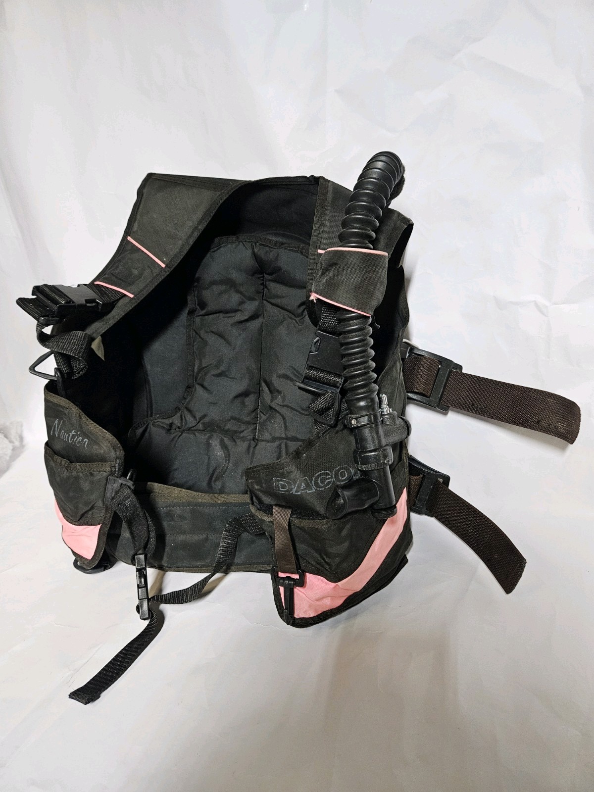 Pink Dacor Nautien Scuba Vest