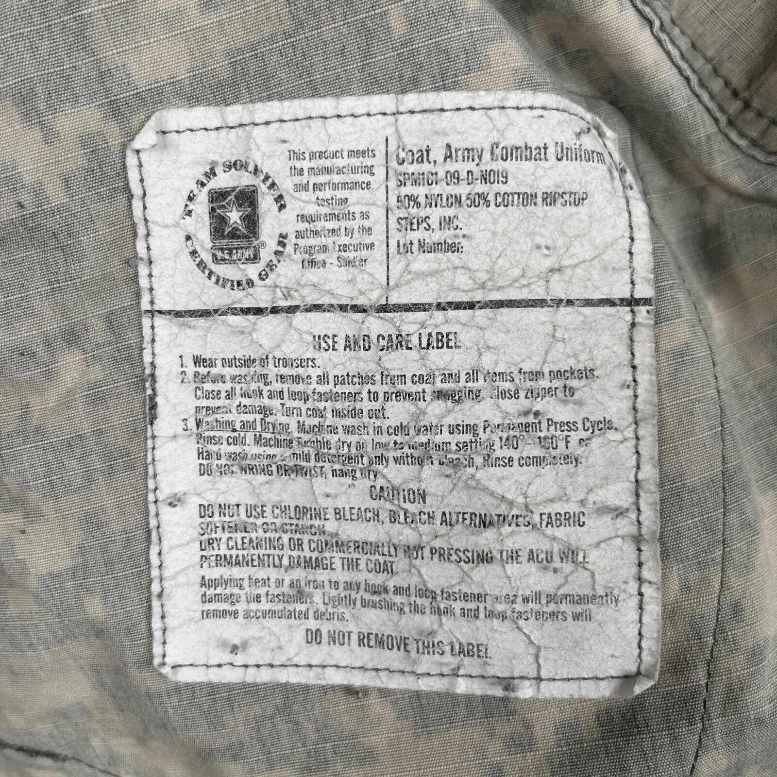 US Army Combat Uniform Coat Mens Medium Digital Camouflage Ripstop Cargo Jacket