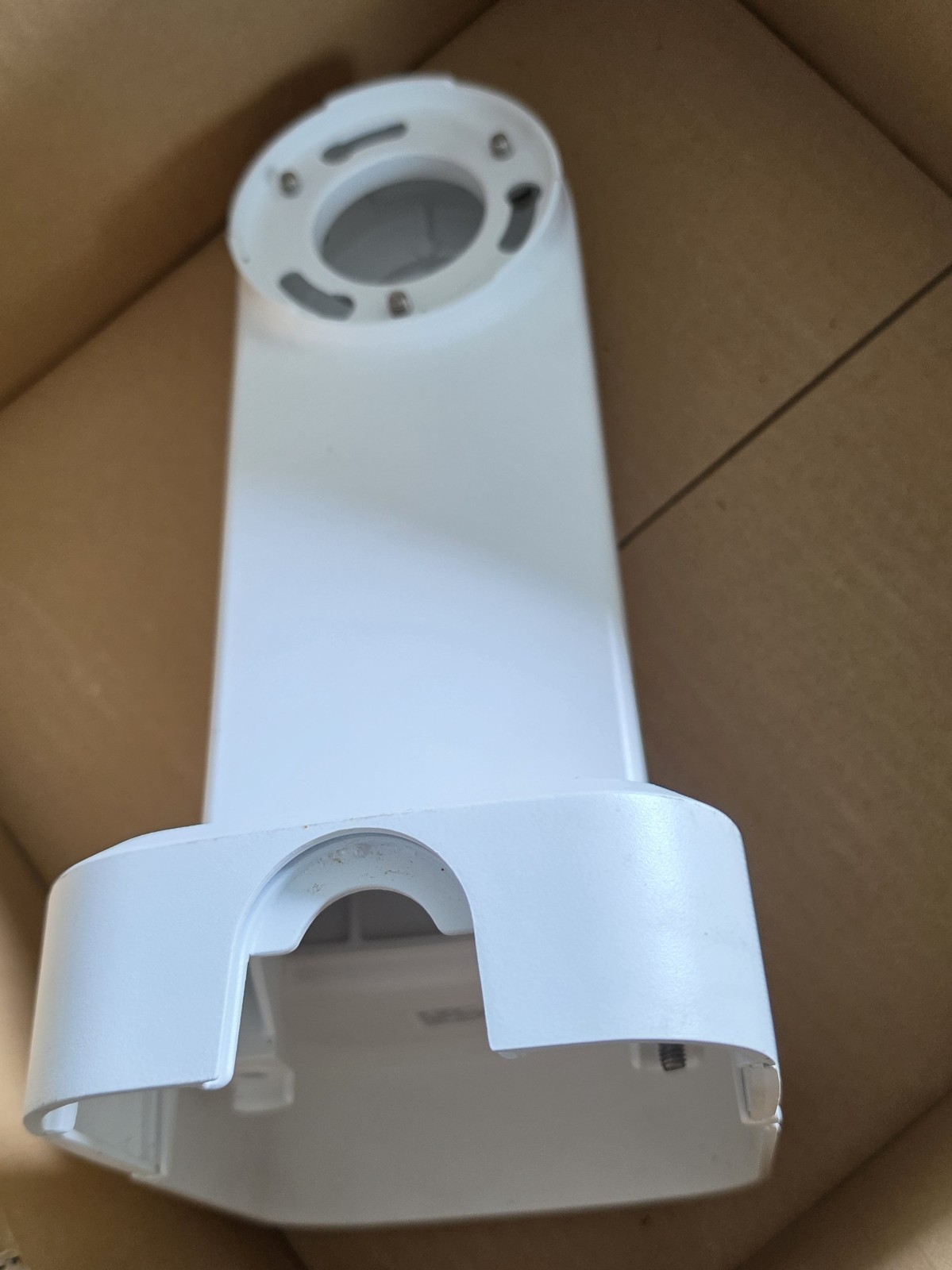 Hanwha Techwin SBP-156WMW Wall & Pole Mount Bracket Security Accessory