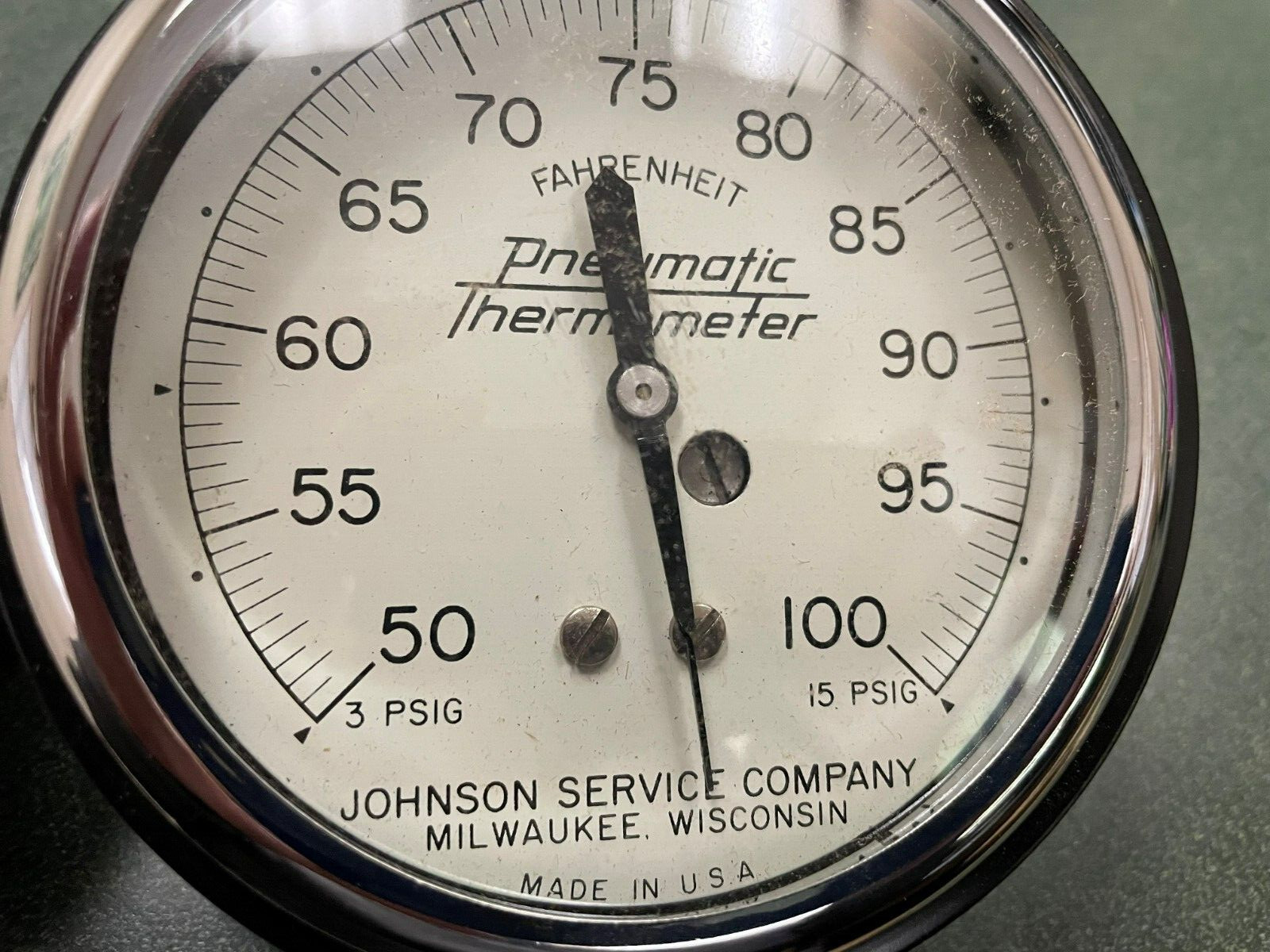 JOHNSON SERVICE CO. 3-1/2" PNEUMATIC THERMOMETER (NOS)