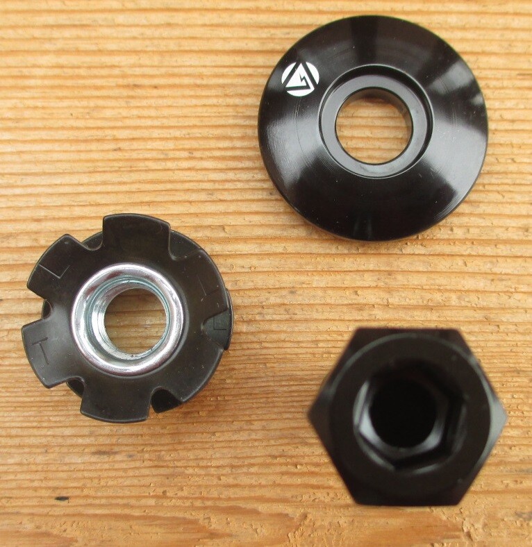 F/S Threadless Top Cap BlACK-OPS CAP 1 1/8 BOLT&STAR Nut