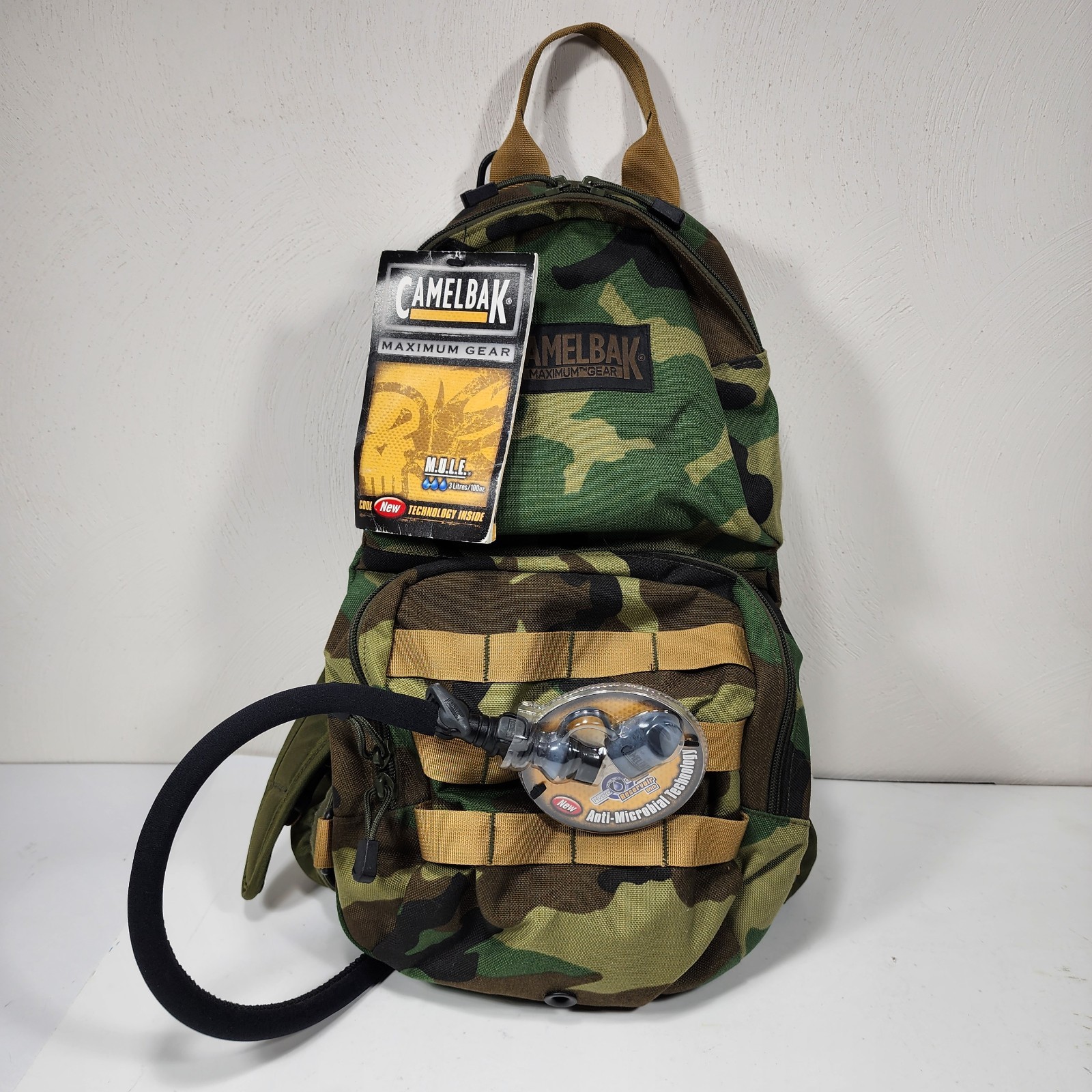 NWT New Camelbak MULE Woodland Camo Hydration System 3 Litres/100oz