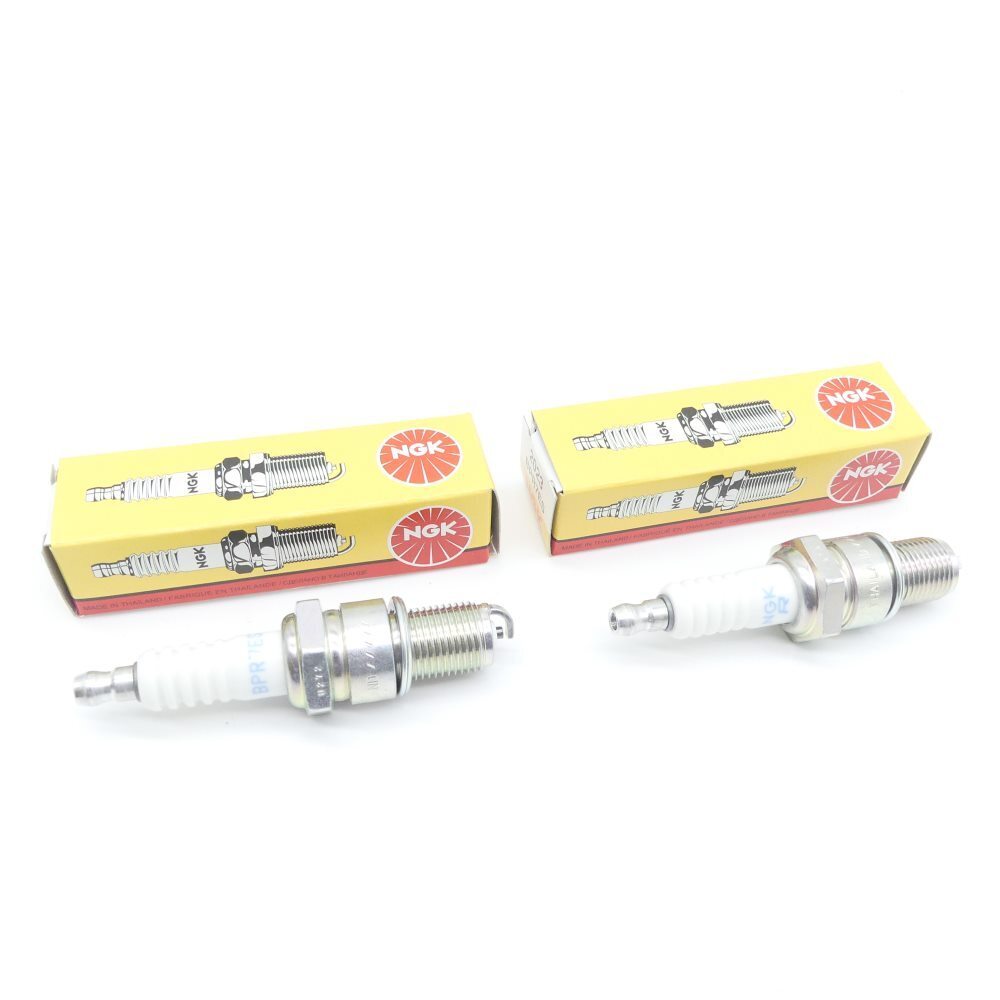 2x NGK Spark Plug BPR7ES 2023