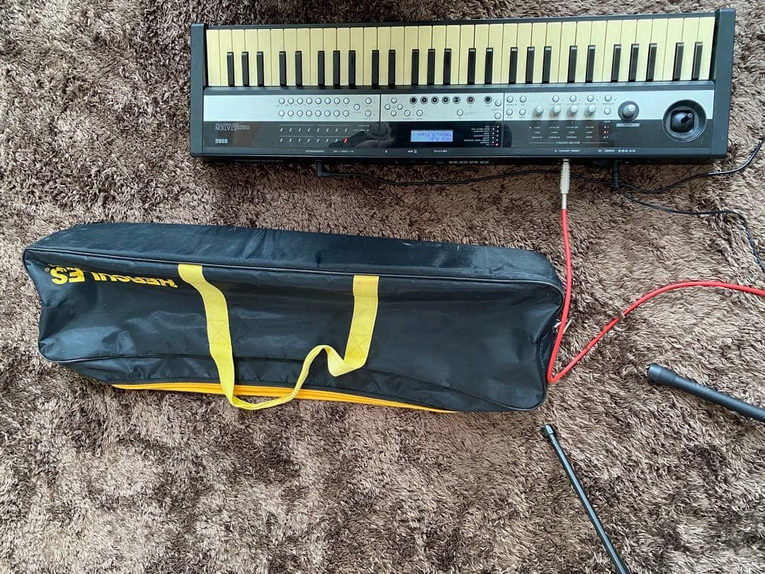 KORG microSTATION 61 Key Synthesizer Workstation Yellowed Keys Tested Soft Bag