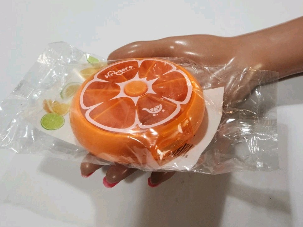 🍊NEW💊 KROGER 7-Day Weekly  ORANGE FRUIT PILL BOX Organizer CASE Container