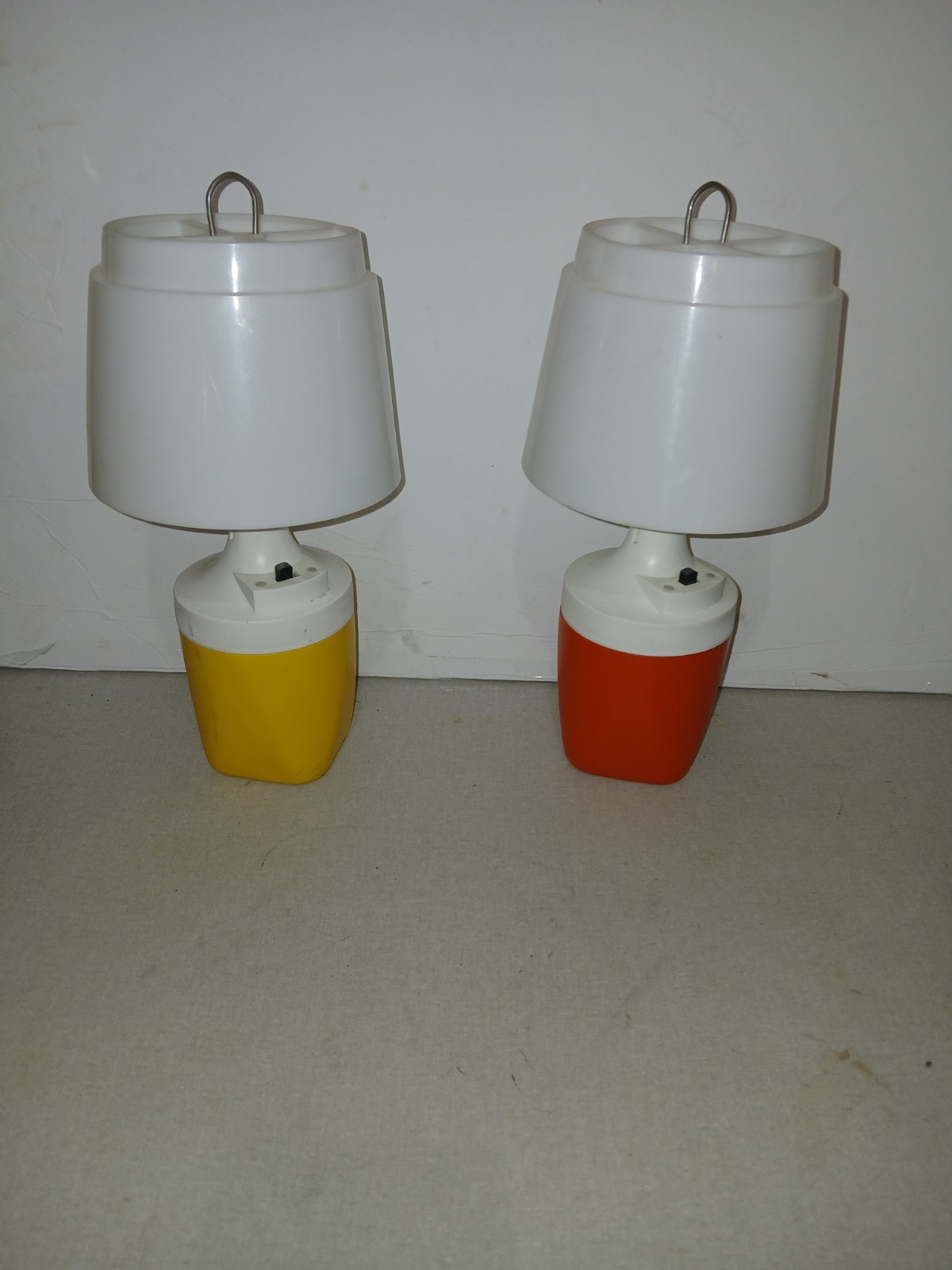 Two Ray O Vac Camping Lights Untested Used No Batteries