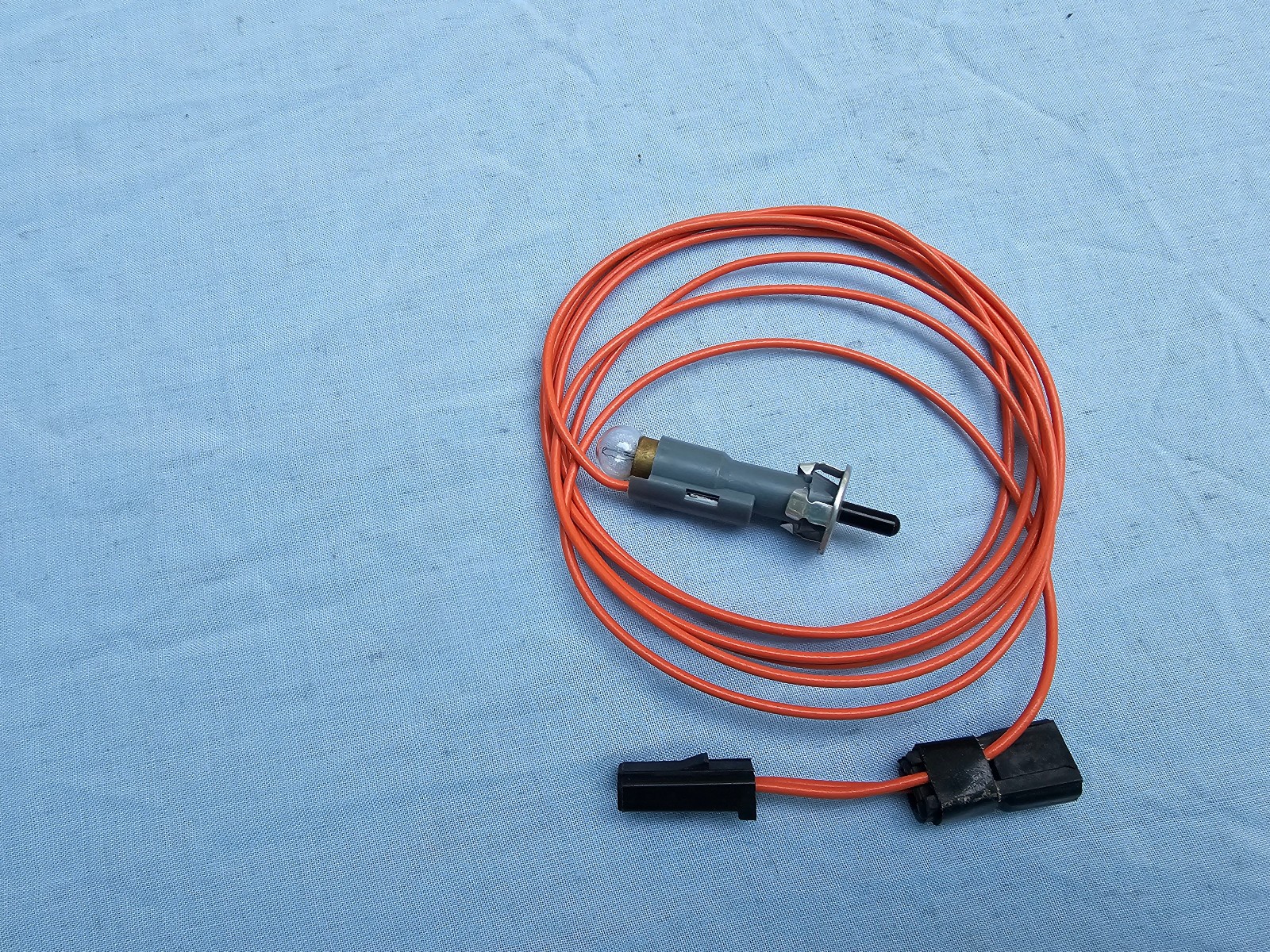 NEW 1960'S-1980'S CHEVROLET+OLDSMOBILE+PONTIAC+BUICK UNIVERSAL GLOVEBOX LAMP KIT
