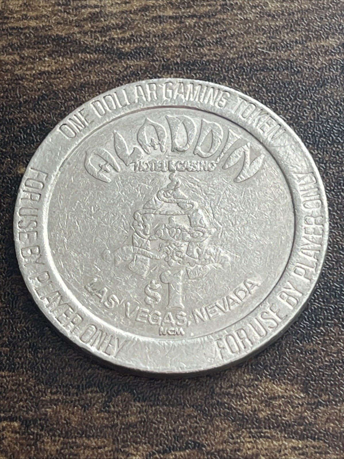 1987 Aladdin Hotel and Casino $1 Las Vegas Nevada Vintage Token Medal Coin TN270