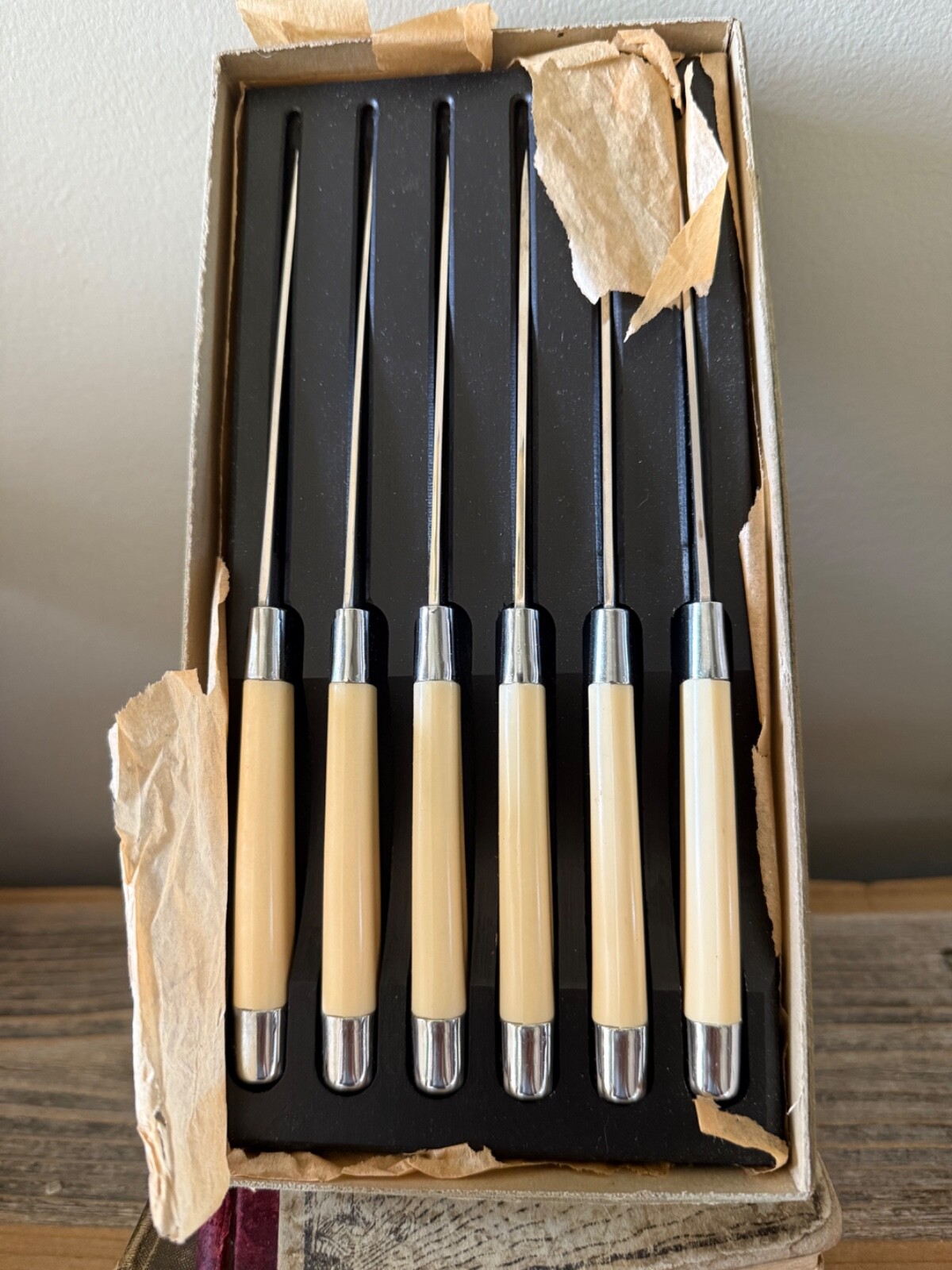 Vintage Boxed Vintage 1950s SET of 6 EMPIRE Stainless Steel STEAK KNIFE SET