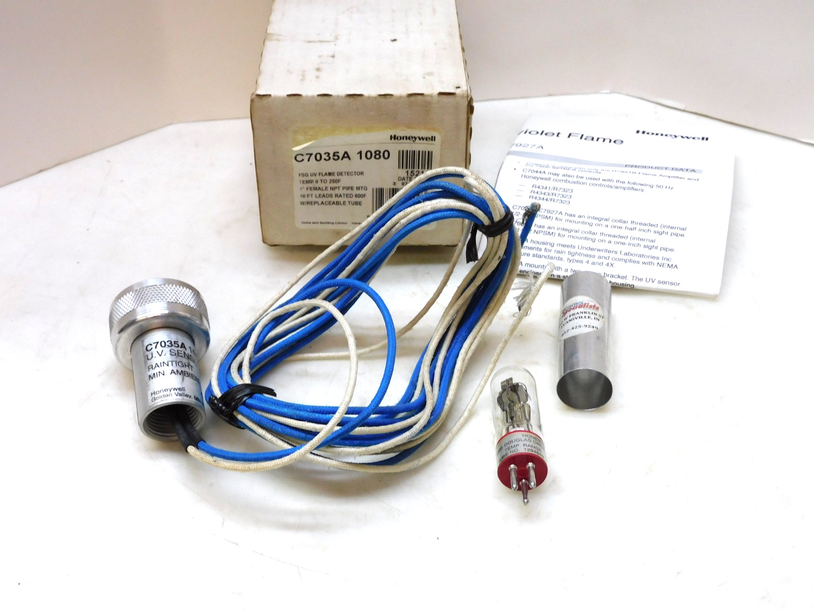 Honeywell C7035A 1080 Ultraviolet Flame Detector Sensor