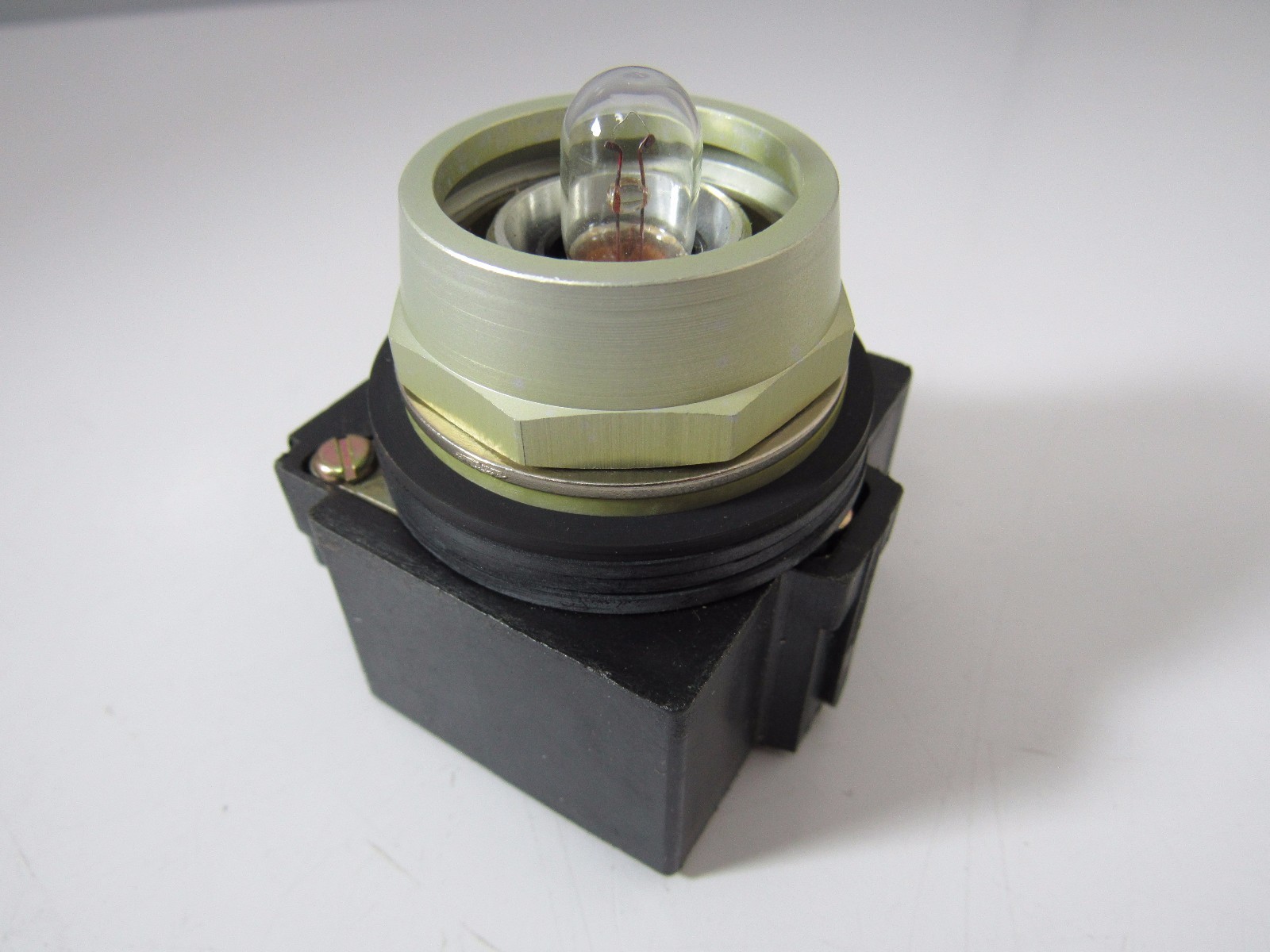 GE Micro Switch PTH2211 Push Botton