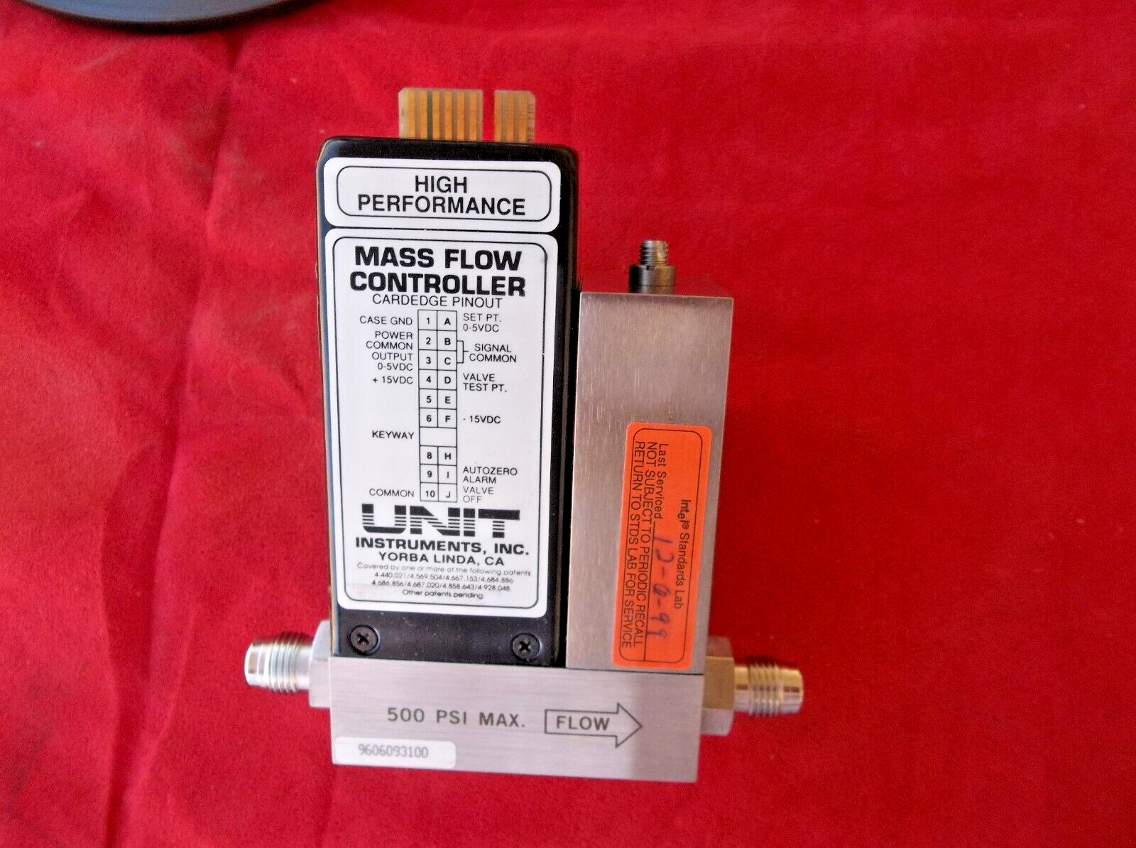 UNIT Model UFC-1200A mass flow controller 9 21 4e