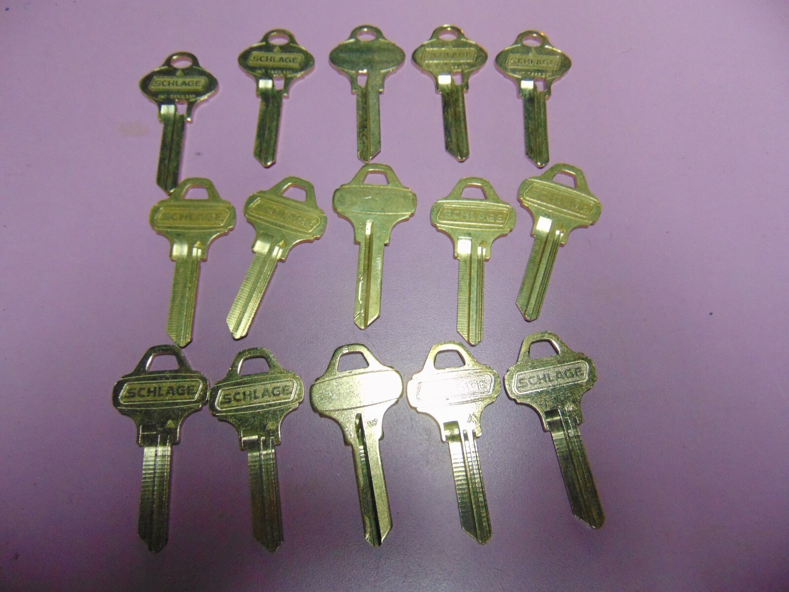 15  KEYS  5 OR EACH EVEREST SCHLAGE S145,C123,C145  KEYS UNCUT    LOCKSMITH