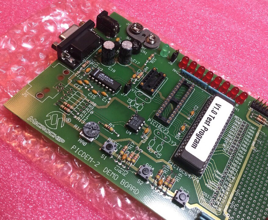 Microchip PICDEM-2 Demo Board