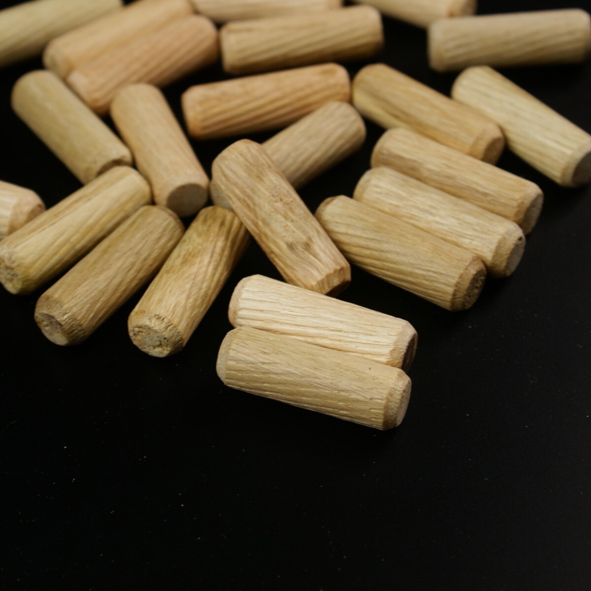 50 3/8" x 1-3/16" Grooved Straight Fluted Wooden Dowel Pin
