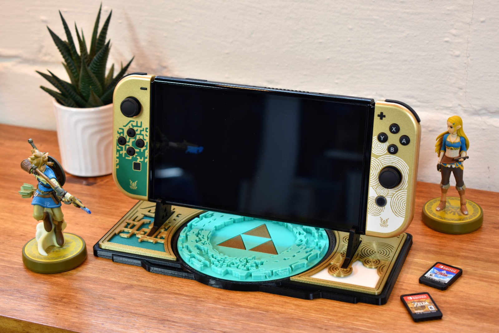 Zelda Tears of the Kingdom Nintendo Switch Display Stand - 3D Printed