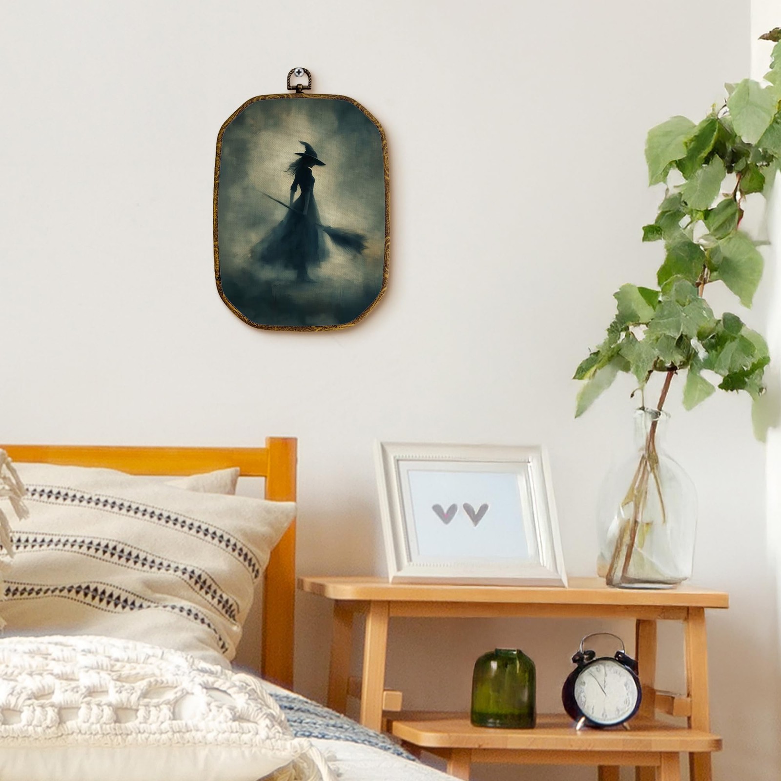 Yjeslw Vintage Halloween Witchy Octagon Wall Art Decor, 10.2"L x 7"W, black