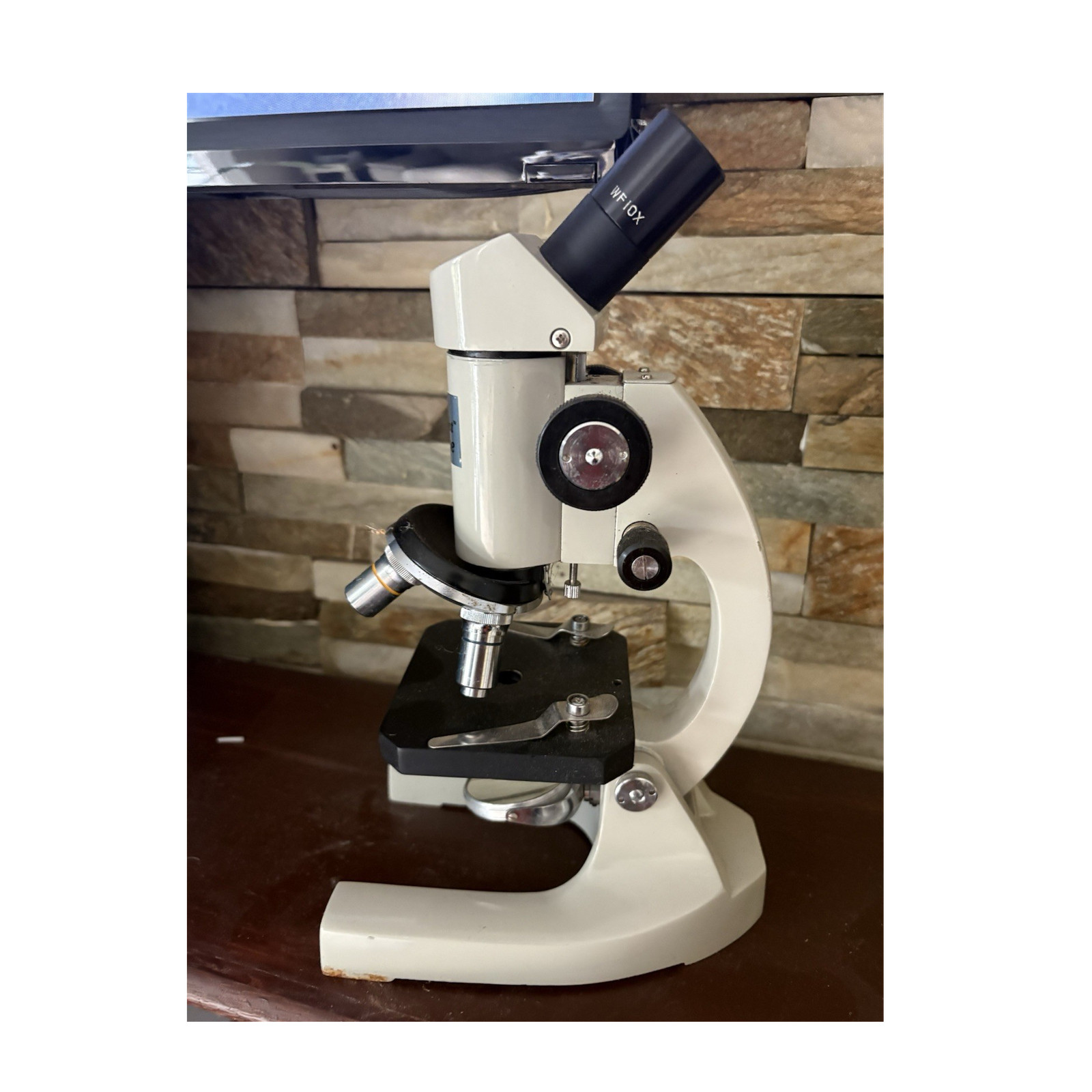 The Student Skope Microscope 064314 - Ages 8-16 Years - Perfect for Junior High
