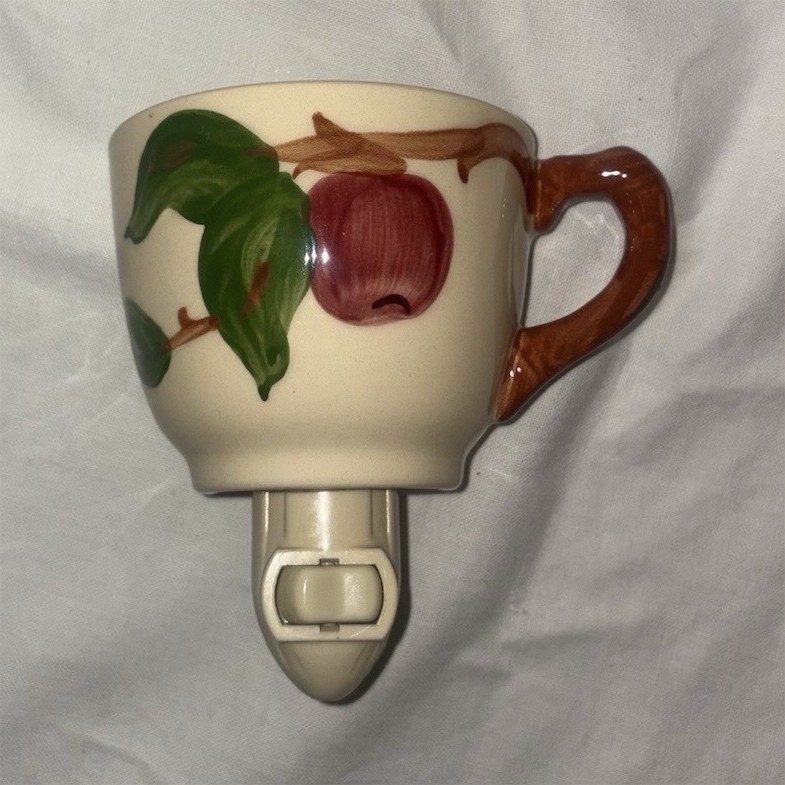 Franciscan Apple pattern night light
