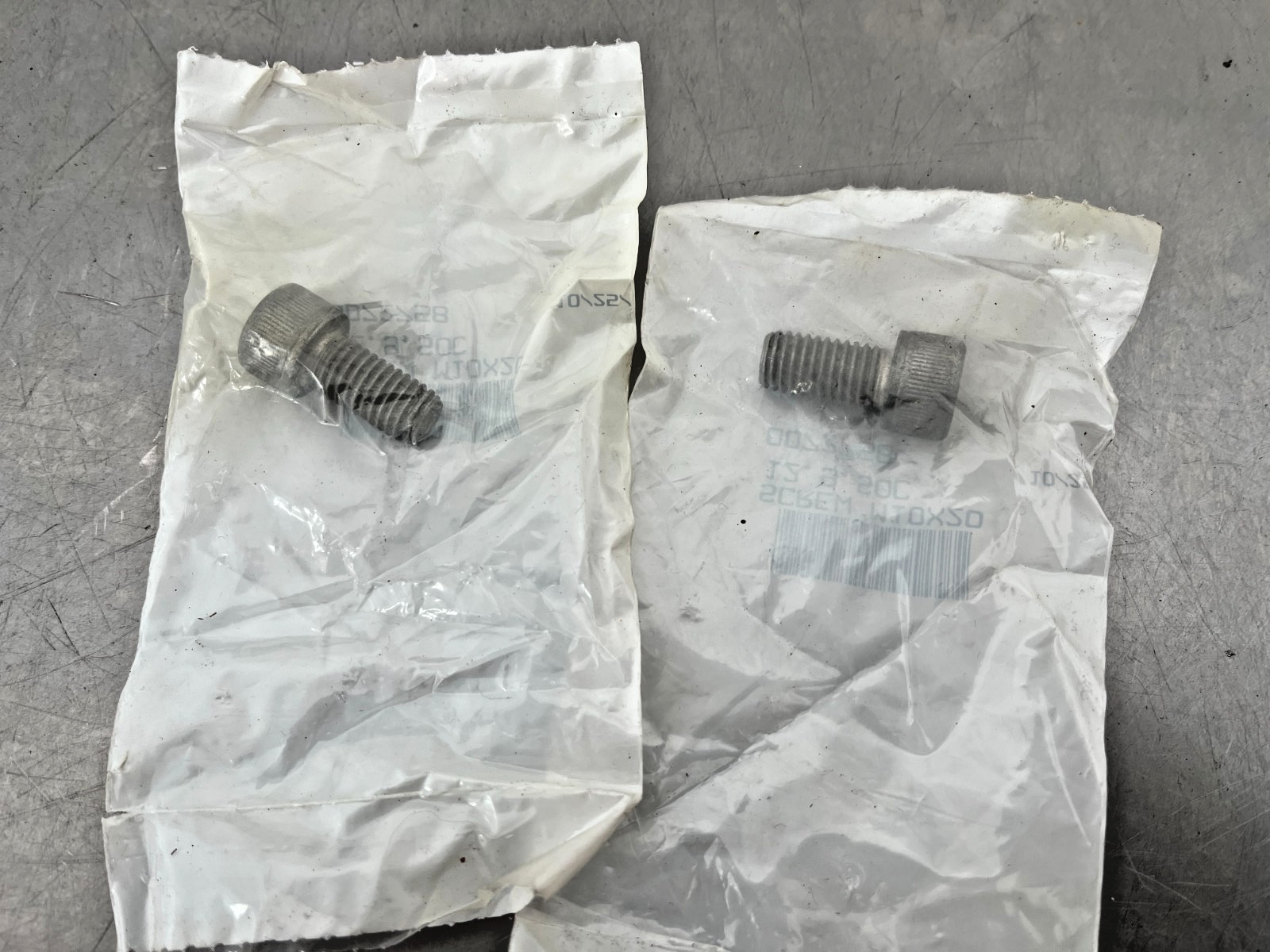 0072758  OEM  WACKER NEUSON  SCREW M10x20  QTY of 2 Screws  5000072758