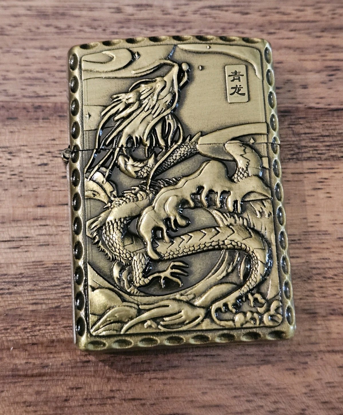 Vintage Embossed Dragon Flip-top Lighter Windproof (Empty, No Fuel)